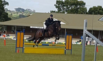 Sarah & LH Albert on course
